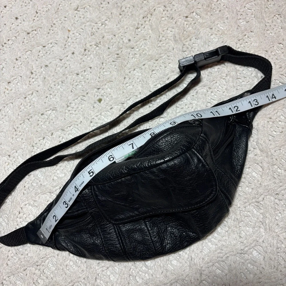 Genuine Leather Fanny Pack Black Solid Multiple Pockets Waist Bag‎ VTG